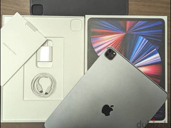 iPad Pro 2022 (4th Generation) 11 inch” -128GB - WiFi - Silver - 3